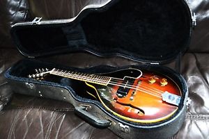 1959 Gibson EM-150 Sunburst Mandolin
