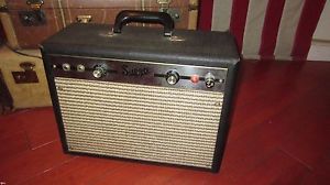 Vintage Circa 1960's Supro Super 6 S6606 Combo Tube Electric Guitar Amplifier