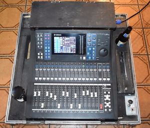 Yamaha LS9-16 Mixer Digital Audio Mixing Console with Rolling Roadcase