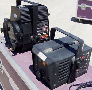 Wildfire WF-400 S/F Long-Throw High Intensity UV-A Lighting Fixture With Ballast