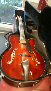 Eastman Ar503CE w/case