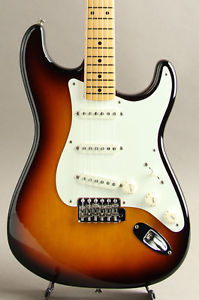 FENDER New American Vintage 59 Stratocaster Maple Fingerboard 2012 E-Guitar
