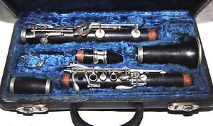 * V. Kohlert's Sons Graslitz   Wood Clarinet Made in Czechoslovakia Bb LP