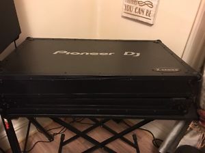 pioneer ddj sz with black pioneer flight case