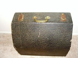 Antique ITALIAN ACCORDIAN (C)1948