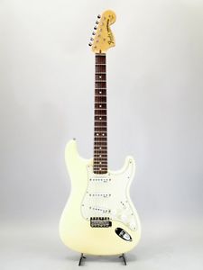 Fender Yngwie Malmsteen Stratocaster VWH/R 2006 Electric Guitar Free Shipping
