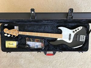 Fender USA Geddy Lee Jazz Bass 2017 Black, Mint, Pristine Condition 2 Months Old