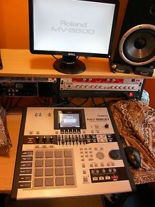 ROLAND MV-8800 SAMPLER PRODUCTION STUDIO w/ MANUAL-MONITOR-MOUSE MPC KILLER, RZA