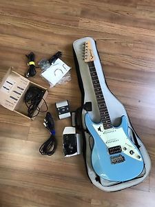 Line 6 Variax Jtv 69 James Tyler Guitar With Extras