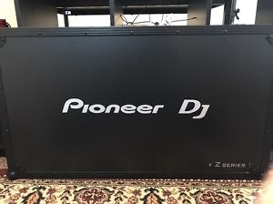 PIONEER DDJSZ CONTROLLER + Pioneer Pro DJ DJC-FLTSZ Flight Case Included.