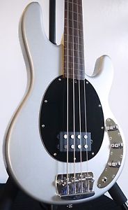 Sterling By Music Man Ray34 CA Fretless Silver Metallic Bass Guitar Excellent