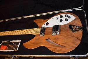Rickenbacker 330 W Walnut Electric Guitar