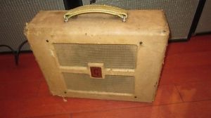 Vintage Circa 1956 Gibson BR-9 Small Combo Guitar Amplifier Brown Great Example
