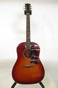 Gibson J-45 Acoustic Guitar 1995 with Hard Case From Japan Free Shipping