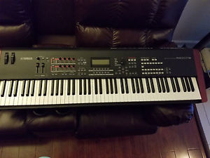 Yamaha MOXF8 Keyboard Synthesizer