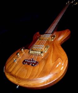 TONY HUNT CUSTOM GUITAR.  Mosrite luthier.  VERY RARE & COLLECTIBLE. ASTOUNDING.