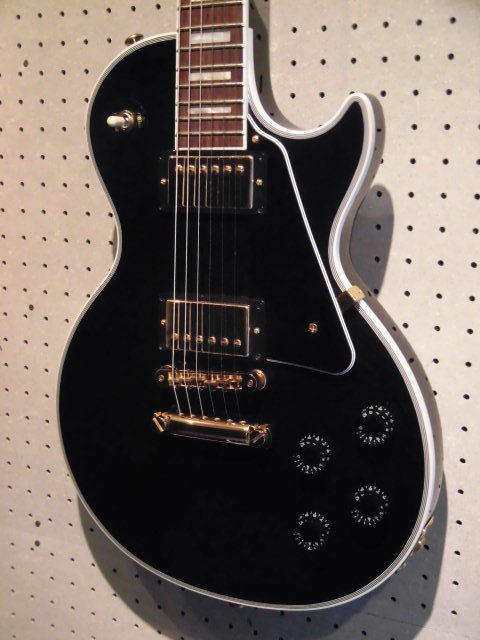Gibson: Electric Guitar LES PAUL CLASSIC CUSTOM LIGHT USED