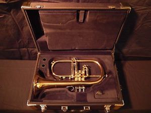Courtois Bb Flugelhorn - Lacquer Rose Brass