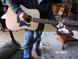 12 string Taylor 150 E Guitar