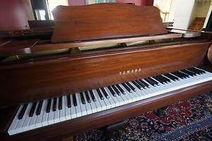 1992 Yamaha Custom Rare Walnut C7 Grand Piano