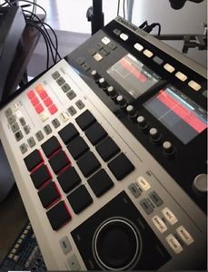 Native Instruments: Machine Studio-PLATINUM Limited Edition (Upgraded Pads)