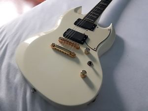 ESP LTD Deluxe Viper-1000 Electric Guitar
