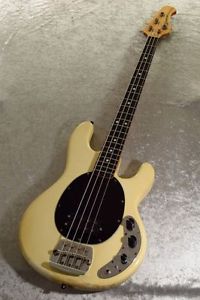 Music Man 1982 Stingray 4 W or G
