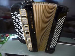 Knopfakkordeon „Hohner“ Modell "Maestro IV", B-Griff, gestuft! Neuwertig!!!