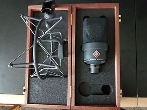 TLM 103 Neumann mit Box und Spinne