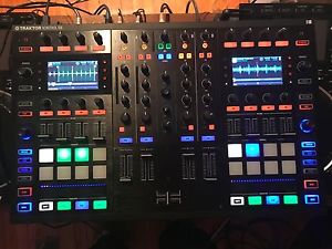 Native Instruments Traktor Kontrol S8 DJ Controller