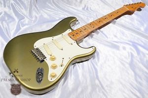 Fender Japan 1989 ST 54-770 LS / Gold Electric Guitar Free Shipping