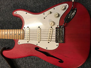 Stratocaster w custom body semi hollow F hole thinline type Fender USA 1994 neck