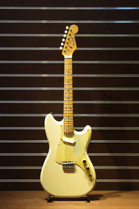 FENDER Made in USA1957 Musicmaster Desert Sand E-Guitar Free Shipping