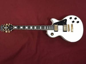 Epiphone Les Paul Custom Very Nice Excellent Shape Nice Finish & SKB Hard Case