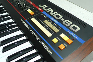Analog Synthesizer ROLAND Juno-60 / technisch und optisch im TOP-Zustand