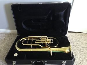 Jupiter Capital Series CEB 460 Baritone with Mouthpiece and Hard Case