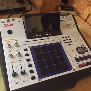 Akai Professional MPC 4000 -Music Production Center - Studio Sale