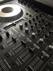 Pioneer Serato DJ Controller DDJ-SZ 4 Channel (BRAND NEW)
