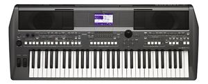 Yamaha PSR S670 SPECIAL PRICE