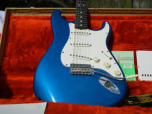 Vintage 1982 Fullerton Fender Stratocaster Lake Placid Blue RARE OHSC