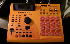 Akai MPC 2000 xl SE-2 Immaculate Maxed out Ram 500 1000 2500 5000 4000