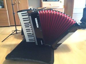 Akkordeon Hohner Bravo III 72