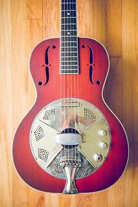 National El Trovador Single Cone Resonator with Hot Plate