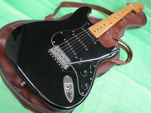 Fernandes Revival Series Large Ritchie Blackmore Stratocaster Electric Guitar