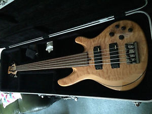 YAMAHA TRB 1005F 5 STRING F/L BASS GUITAR in NATURAL FINISH  + CASE