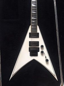 Jackson USA KV2 Pinstripes