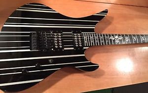 Schecter Synyster Gates Custom Black w/ Silver NICE!!