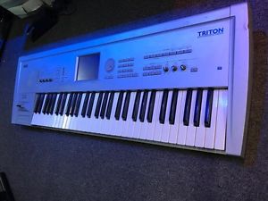 Korg Triton 61 key Workstation