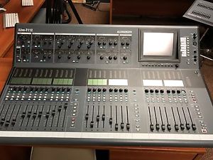 Allen & Heath iLive-T112 Mixing Console w/ iDR-32 Digital Snake
