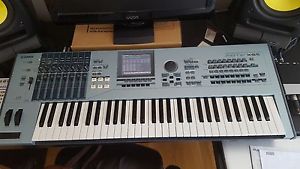 Yamaha Motif XS6 Synthesizer 61-Key Keyboard Workstation - Excellent Shape